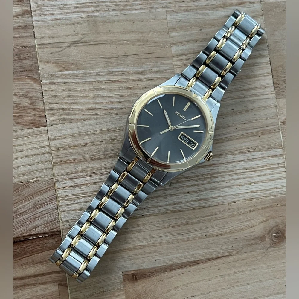 Seiko Vintage Men’s Watch Gray Dial Two-Tone Bracelet Date Window New Crystal
